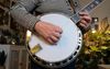 Bluegrass 5 String Banjo - Banjo Rolls Handposition