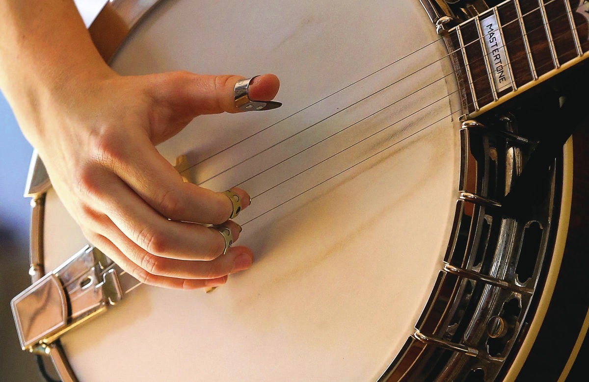 Bluegrass 5 String Banjo Player