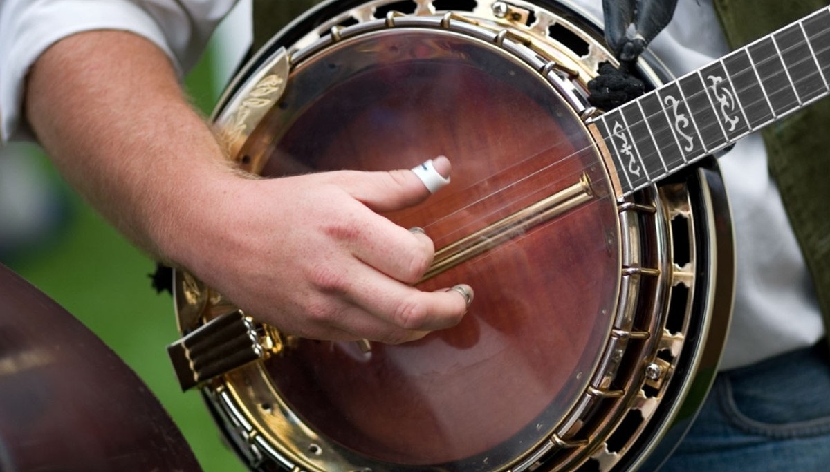 Bluegrass 5 String Banjo Player
