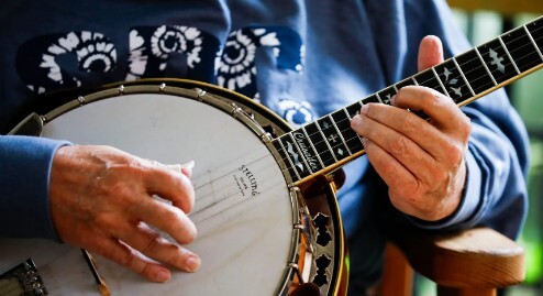 Bluegrass 5 String Banjo Player